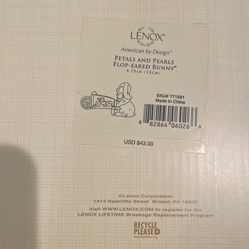 Lenox- Petals and Pearls- Plop Eared Bunny- Brand New in the box - Picture 2 of 4